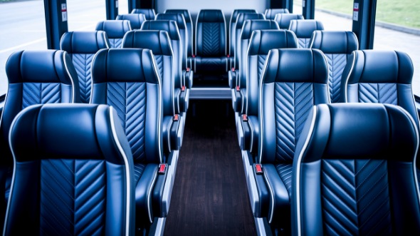 stamford 28 passenger minibus rental