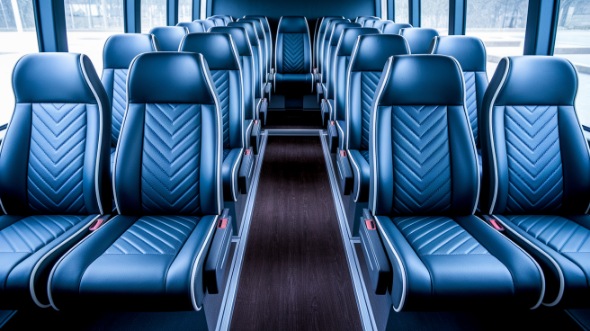 stamford 30 passenger minibus rental